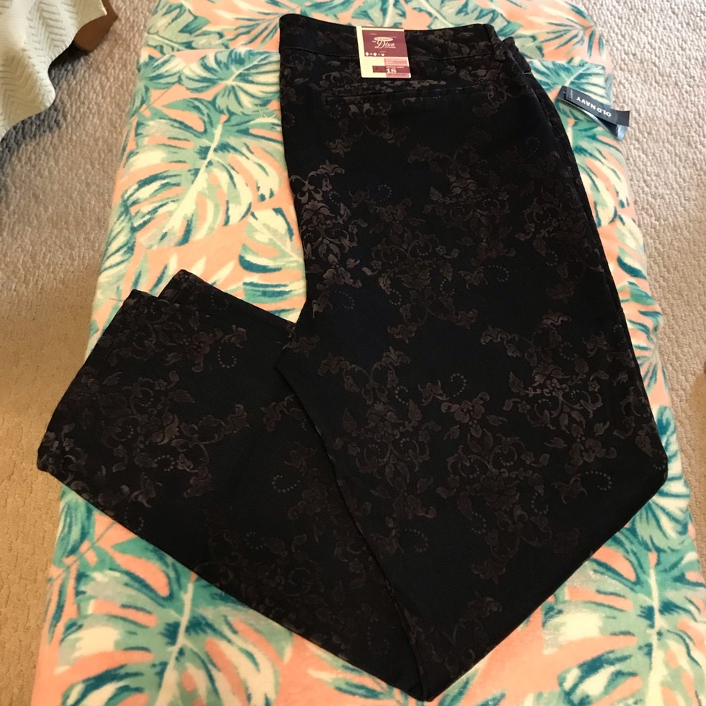 Old Navy Diva Jeans with Velvet Flocking